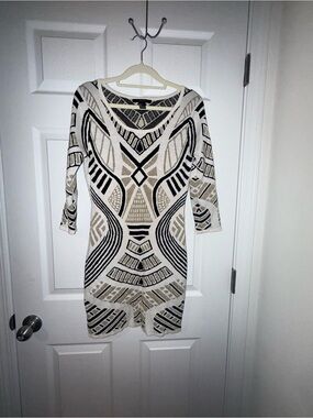 ✨ Forever 21 White, Black & Gold Geometric Sweater Dress